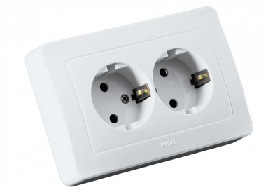 Фотография товара 'Hegel РС16-351 Розетка скрытой установки, двухместная, с заземляющим контактом'