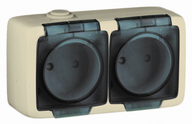 Фотография товара 'Hegel РА16-242-01 Розетка открытой установки, двухместная, со шторками'