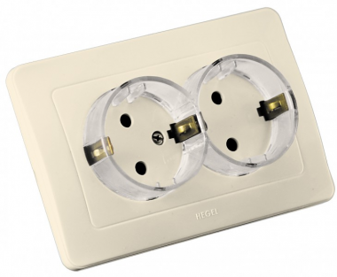 Фотография товара 'Hegel РС16-381-01 Розетка скрытой установки, двухместная, с заземляющим контактом'